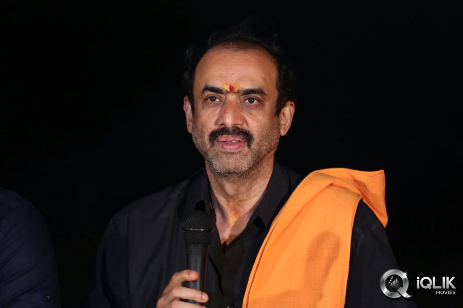 Sunil-Birthday-Celebrations-with-Bheemavaram-Bullodu-Team